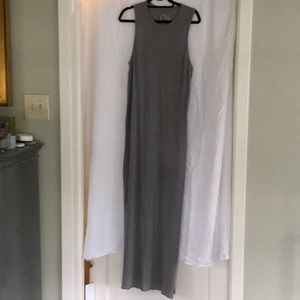 Frank And Eileen Easy Side Slit Tank Dress. Size Small